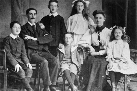 The Titanic and the Passengers Who Boarded It: Research and Assignment ...