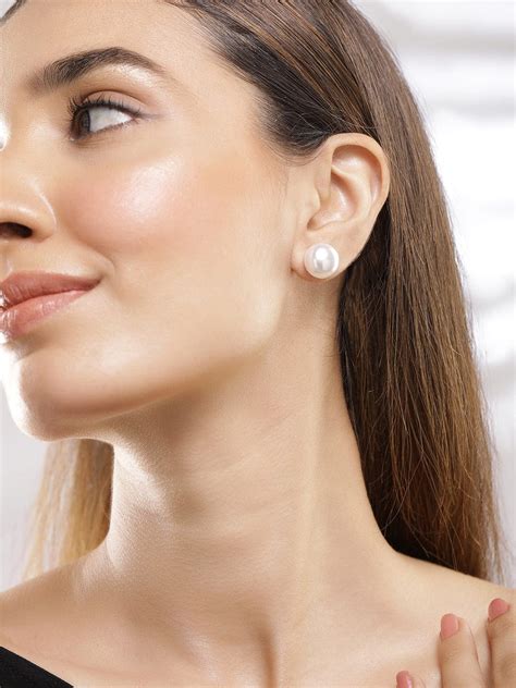 Shop Exquisite Gold Stud Earrings with White Stone – Rubans