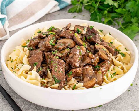 Crockpot Steak And Gravy - Jo Cooks