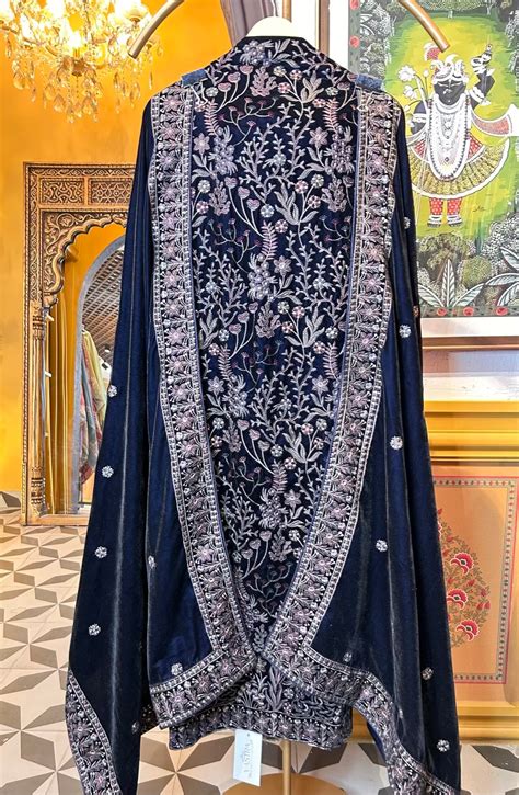 Zarramora Velvet Suit (Navy Blue) – Vastra Official