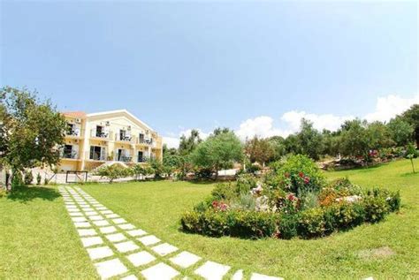 DALLAS HOTEL (Svoronata) - Hotel Reviews, Photos, Rate Comparison ...