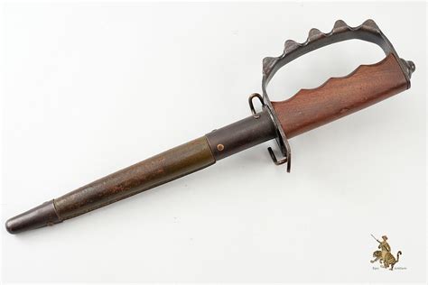 WWI Trench Knife M1917 - Marked A.C. CO. - Epic Artifacts