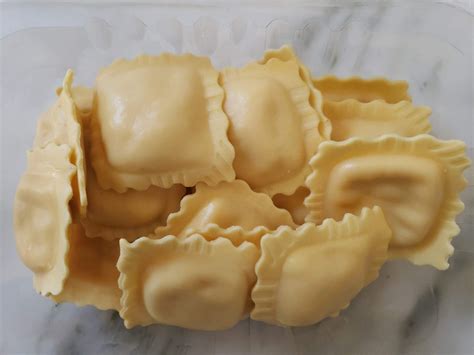 Costco Maine Lobster Ravioli - Cooking Tips + Sauce Ideas