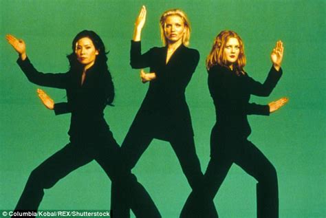 The origin of the Charlie's Angels pose - Cafe Society - Straight Dope ...