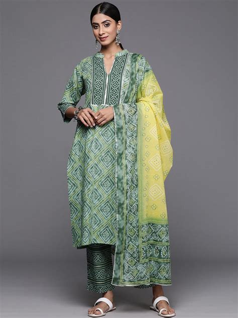 Teachers Day Dressing Style Guide for Women | Libas