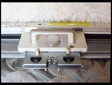 Singer Knitting Machine How To 的图像结果