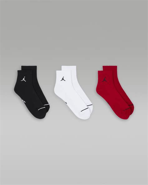Jordan Everyday Ankle Socks (3 Pairs). Nike IN