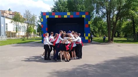 Последний звонок школа 7 "9" Б класс Серпухов - YouTube
