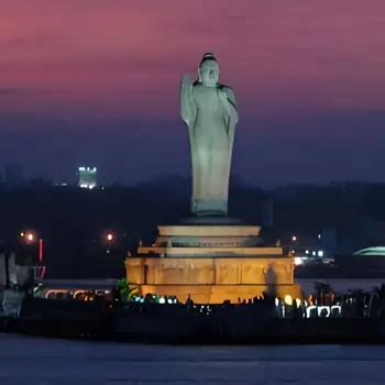 Hussain Sagar Lake - Telangana Monuments | South Tourism