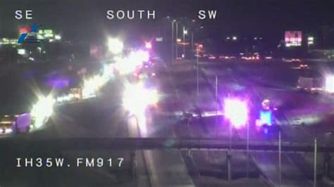 Traffic alert: All lanes of I-35W shut down in Burleson after multi-car ...