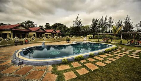 Breathing Earth, Ushti | WhatsHot Kolkata