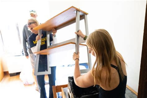 University of Michigan students move in for Fall 2024 at Mosher-Jordan ...