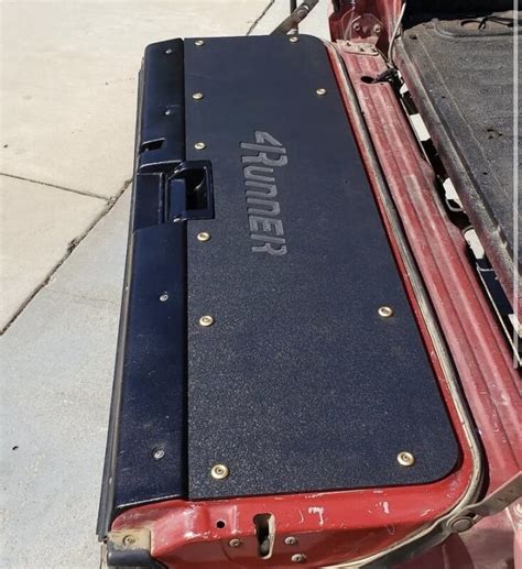 4th Gen 4Runner Tailgate Window Repair 的图像结果