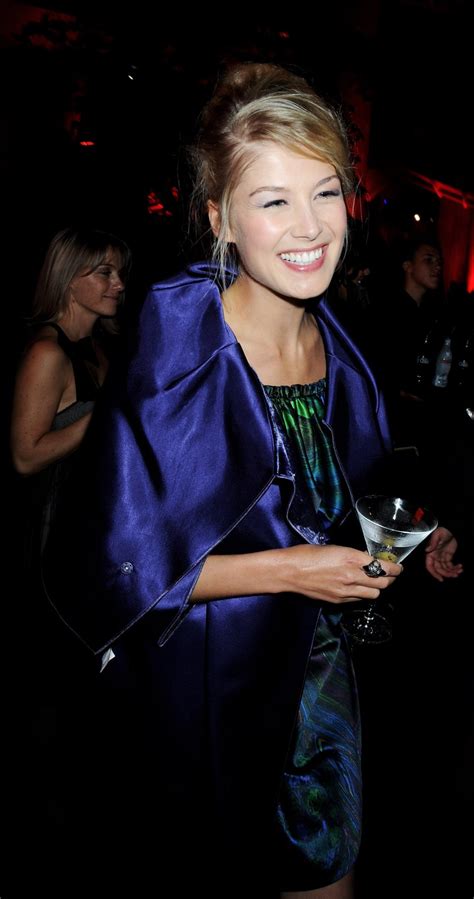 Rosamund Pike leaked photos (115407). Best celebrity Rosamund Pike leaked wallpapers