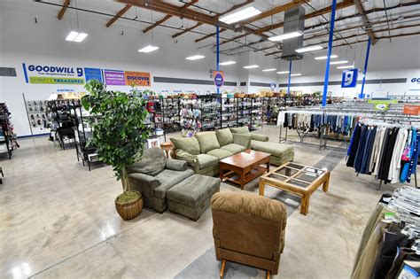 WILLOW LAKE - GOODWILL - RETAIL STORE AND DONATION CENTER - Prescott AZ ...