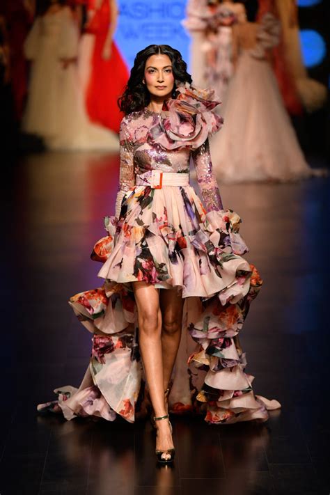 Dresses – Page 6 – Gauri and Nainika