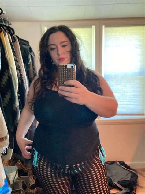 I love all BBW, SSBBW, Feedee & Gaining girls on Tumblr