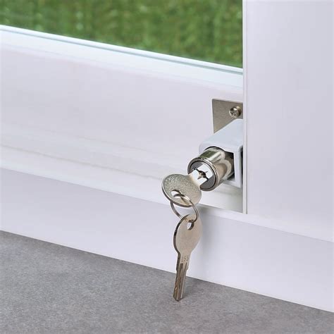 Types of sliding glass door locks and how to find the best one for you ...