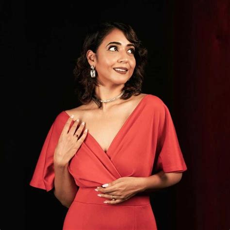 Hitha Chandrashekar Movie Artist | Age Birthday Biography