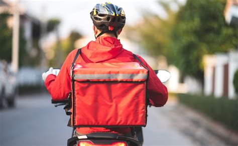 Food Delivery Apps Promote Overindulgence & Unhealthy Eating Habits ...