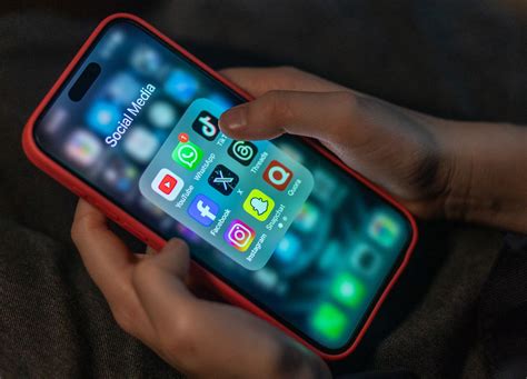 Florida ban on kids using social media likely unconstitutional, judge ...