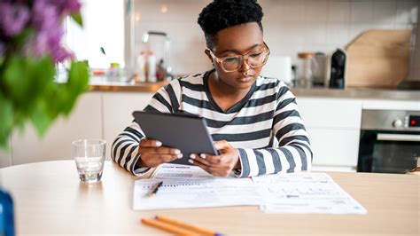 What is an unsubsidized loan for college?