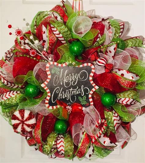 Christmas Wreath Tutorials Using Deco Mesh 的图像结果