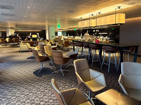 Review: Oneworld Lounge Los Angeles (LAX) - JakartaPotato