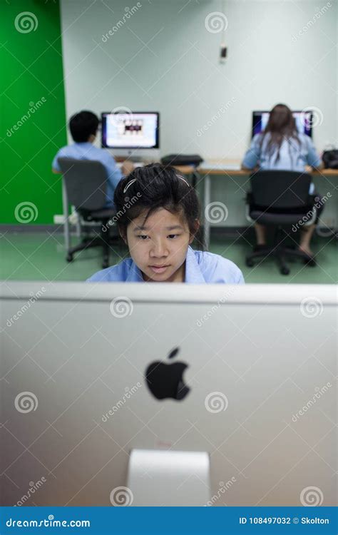 Computer Class for Students 的图像结果