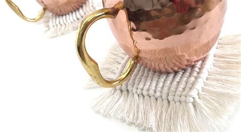 Making Macrame Coasters 的图像结果