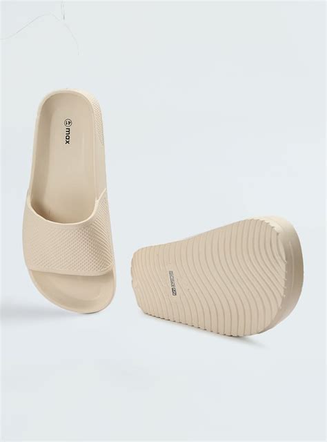 Buy Men Textured Moulded Sliders Online at just Rs. 499.0 ...