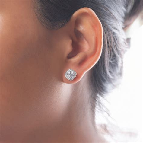 Luxe Halo Sparkle Studs – Ivaana Silver