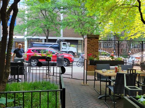 MILT'S BBQ FOR THE PERPLEXED, Chicago - Lake View East - Menu, Prices ...