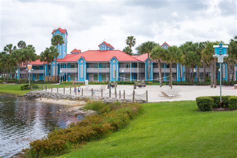 Disney World Moderate Resorts: Pros and Cons - the VACATIONEER