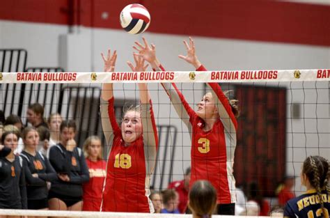 Photos: Batavia volleyball hosts Neuqua Valley – Shaw Local