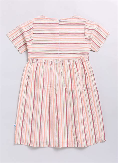 Charming Girls' Cotton Printed Frocks: Trendy Styles & Quality Fabrics ...