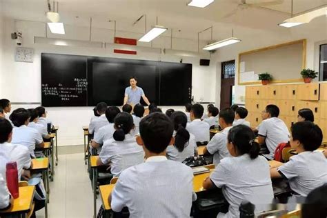 2023年清北保送人数榜，南京外国语学校一骑绝尘，位居榜首 - 哔哩哔哩