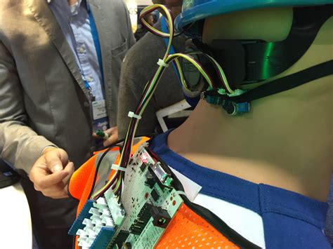 Walking around the mbed Zone at TechCon 2015 - Embedded and ...