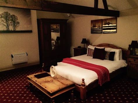 THE ROSE & CROWN (Elham) - Inn Reviews, Photos, Rate Comparison ...