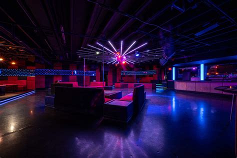 Miami Velvet Review – Is South Florida’s Swinger Club Worth the Hype?