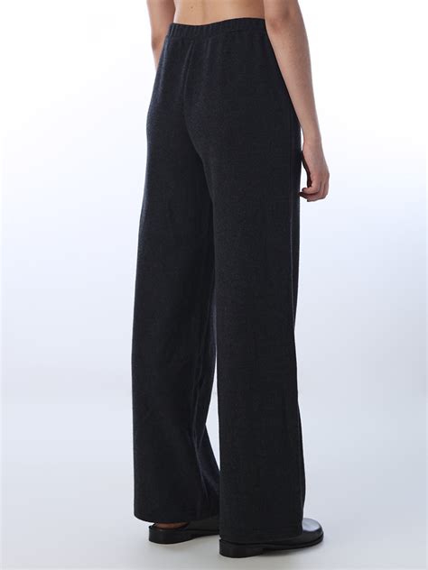 Women’s Athleisure Wear Online | Shop Trendy Activewear – ONLY