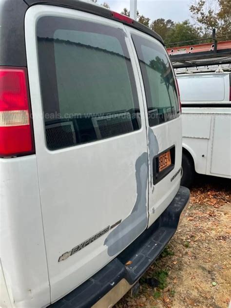 2004 Chevrolet Van | AllSurplus