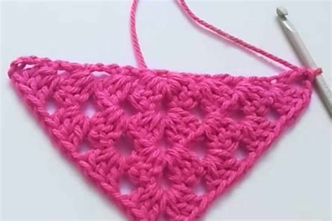Image result for Tutorial Crochet Triangle Shawl