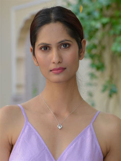 Buy Dancing Stone Pendant at Ornate Jewels