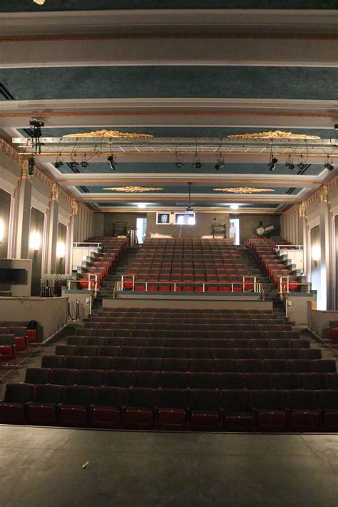 Romance Theater - Showtimes & Tickets