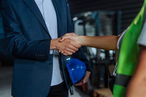 Upper Hand Handshake 的图像结果