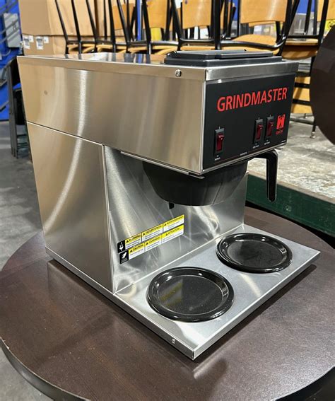 NEW GRINDMASTER CPO-3RP-15A 0002-30005 POUROVER COFFEE BREWER WITH 3 ...