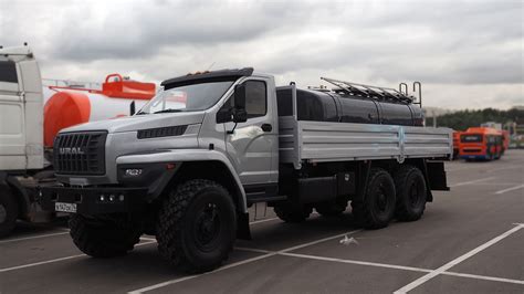 What To Consider Before Buying A Flatbed Truck