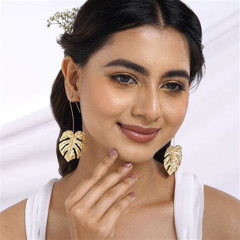Zahara Gold Earrings – Joker & Witch