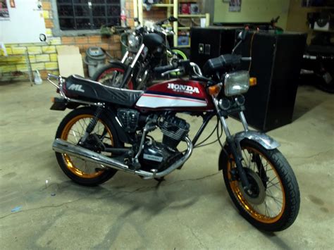ROTA 282 Moto Clube: Honda ML 125 1987 - trabalhando com estilo